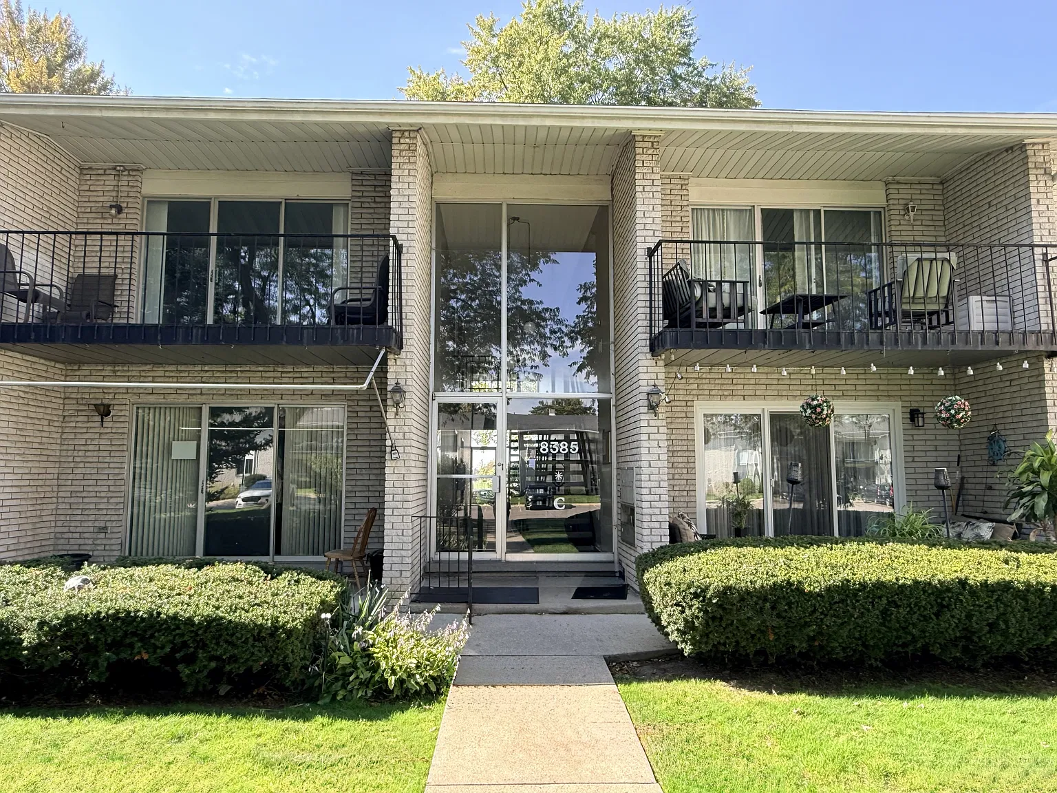 2 bed, 1122 sqft, $1,500 — Photo 1