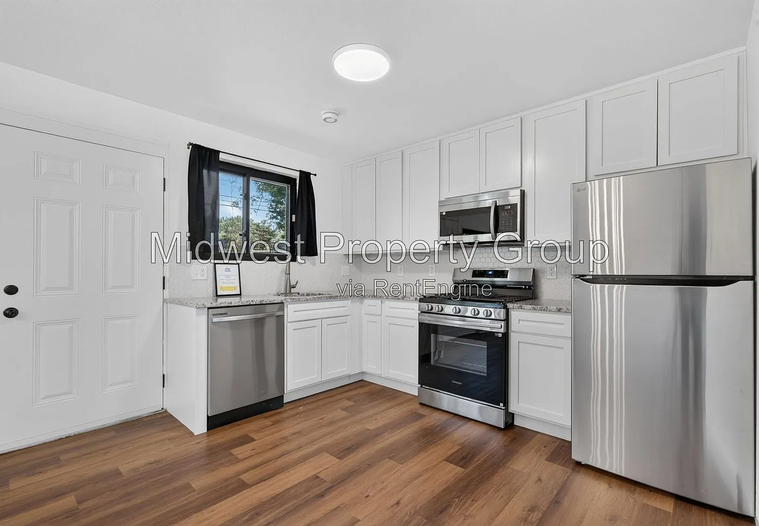3 bed, 1.5 bath, 1140 sqft, $1,395 — Photo 4
