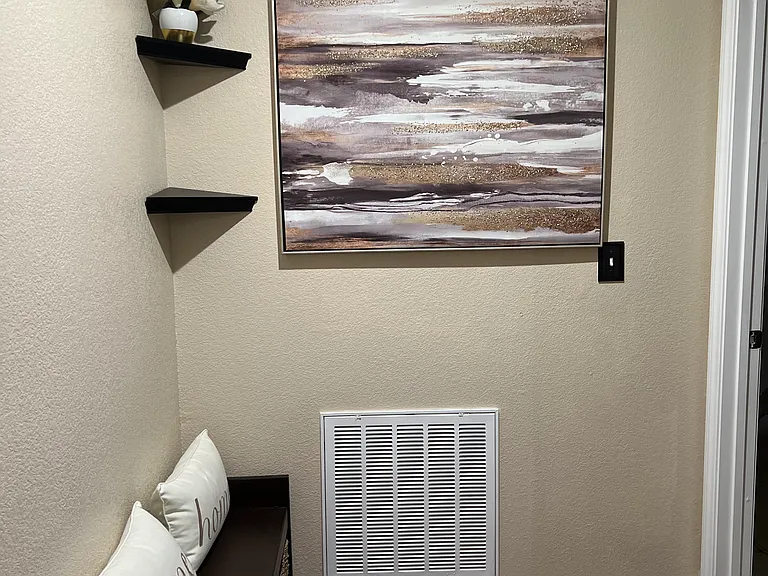28 Yellow Peak Ave — Photo 9