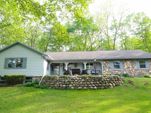 15305 Santa Maria Court, Brookfield, WI 53005