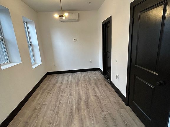 5th image of 11 Thomas St #1E