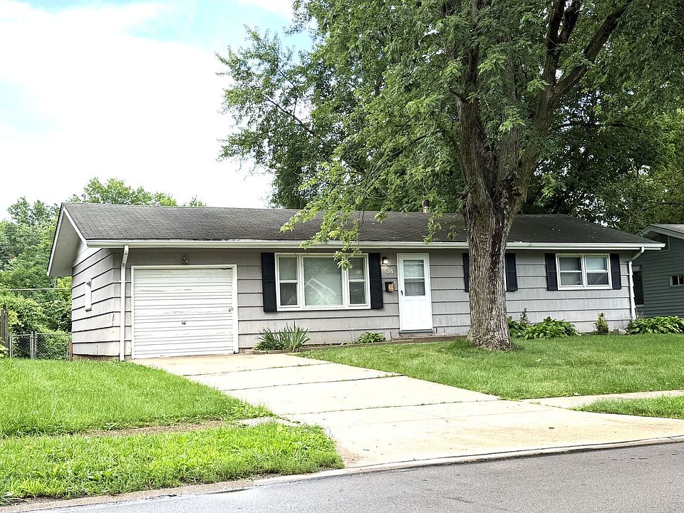 1st image of 38 Fenwick Dr
