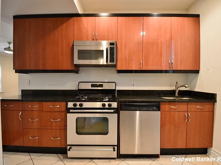 3139 W Palmer 1st Fl #1ST FL — Photo 5