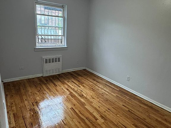 4th image of 1320 E 87th St Floor 1