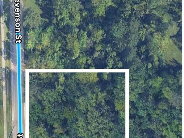 1 Stevenson St, Clinton Township, MI 48035