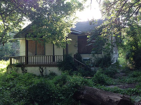 2nd image of 7003 Bellefontaine Ave