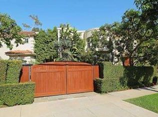 572 N Bundy Dr, Los Angeles, CA 90049