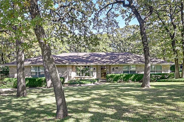 1st image of 6405 Beachview Dr