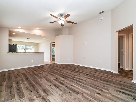 4th image of 10323 Holland Rd
