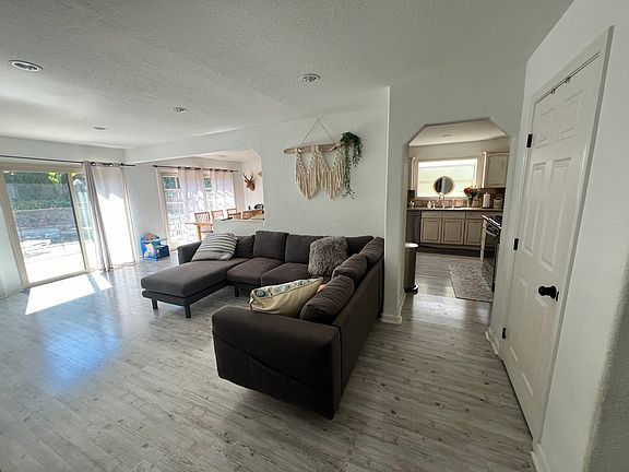 4th image of 6082 Lake Nadine Pl