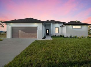 130 NE 31st Ter, Cape Coral, FL 33909
