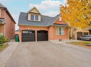 25 Dwyer Dr, Brampton, ON L6S6L2