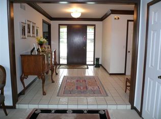 2200 Bloomfield Woods Ct, West Bloomfield, MI