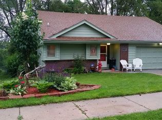 12724 S 38th St, Bellevue, NE 68123
