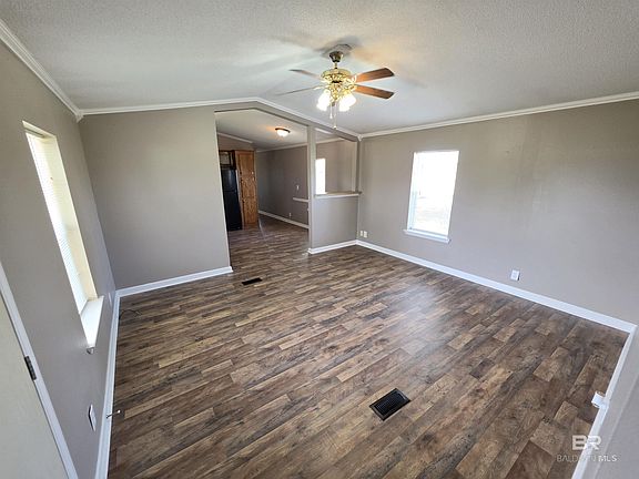 3rd image of 33163 Gilley Rd
