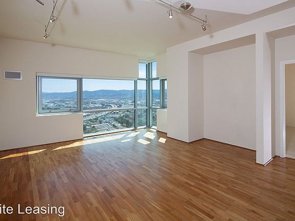 3rd image of 1 Mandalay Pl Unit 1801