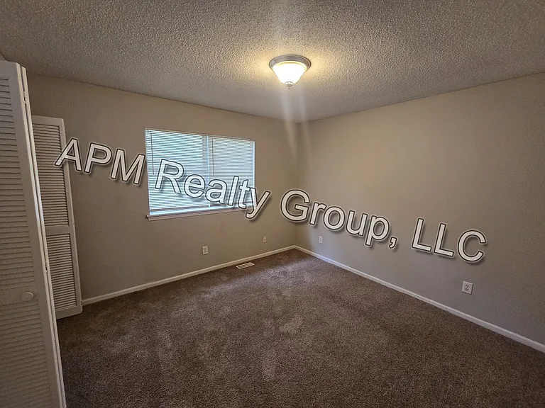 1728 Springwoods Lake Dr #B — Photo 10