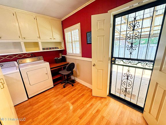 5th image of 1312 King St