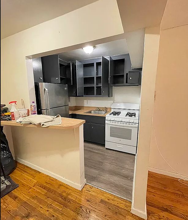 1st image of 720 E 32nd St APT A2