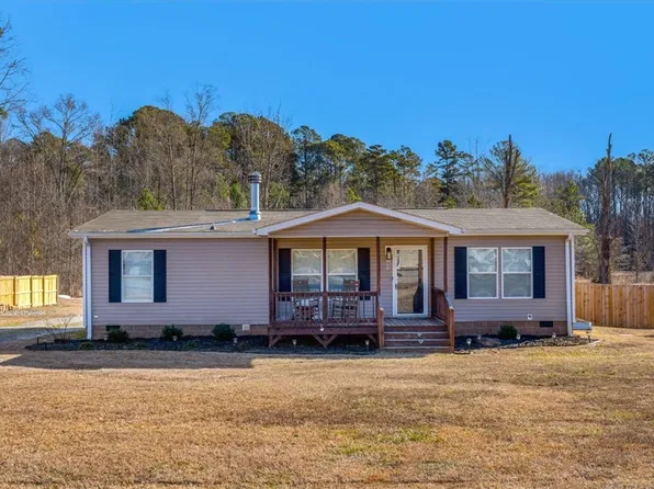 153 Lesley Rd, Pelzer, SC 29669