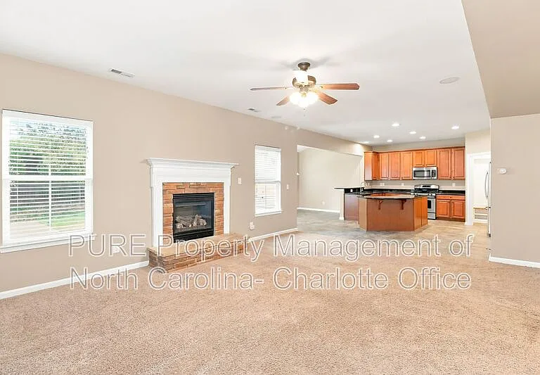 3007 Fallondale Rd — Photo 3