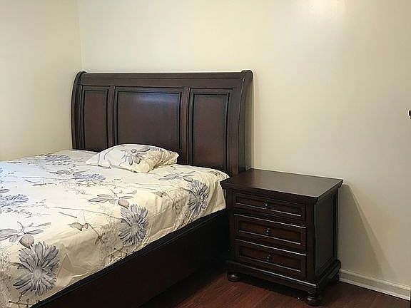 3rd image of 274 Brinkman Ave
