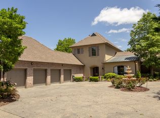 7340 False River Rd, Oscar, LA 70762