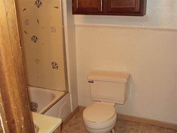 5th image of 312 W Memorial Dr