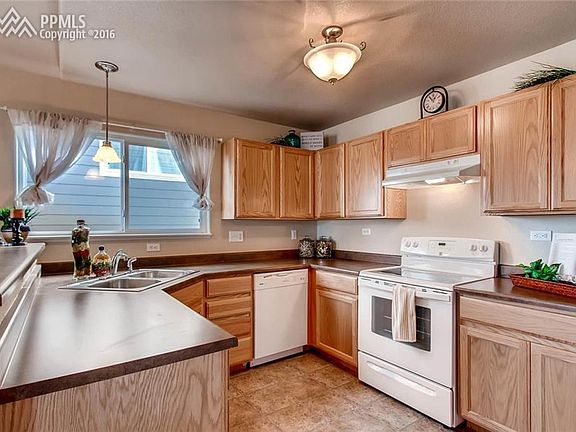 3rd image of 9430 Shinnecock Ct