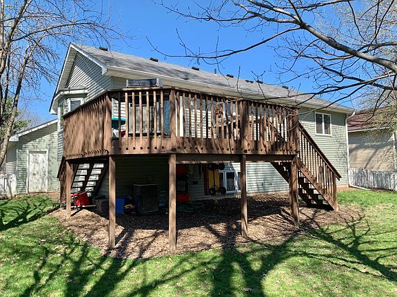 3rd image of 905 Juniper Ave