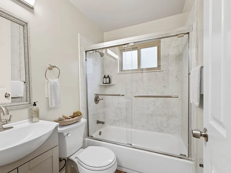 Bathroom Bathroom