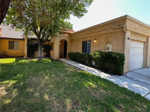 11665 Ash St, Apple Valley, CA 92308