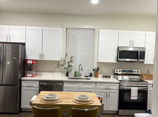 1096 Wedgewood Dr NW #1096, Atlanta, GA 30318