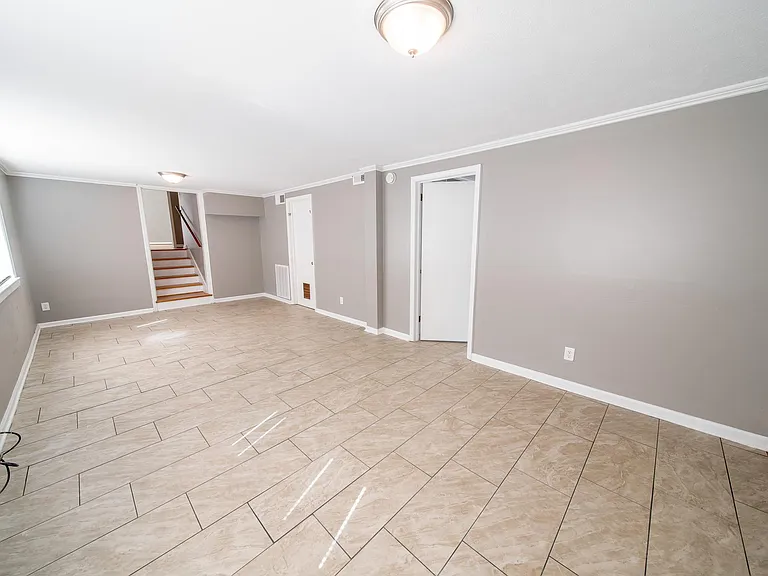 4015 Canady St — Photo 10