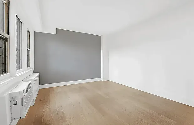 Rented by REAL New York | media 9