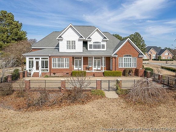 4th image of 1041 Wild Pine Dr