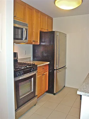 Sold by Sotheby's International Realty | media 16