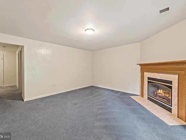 570 Highland Towne Ln — Photo 9