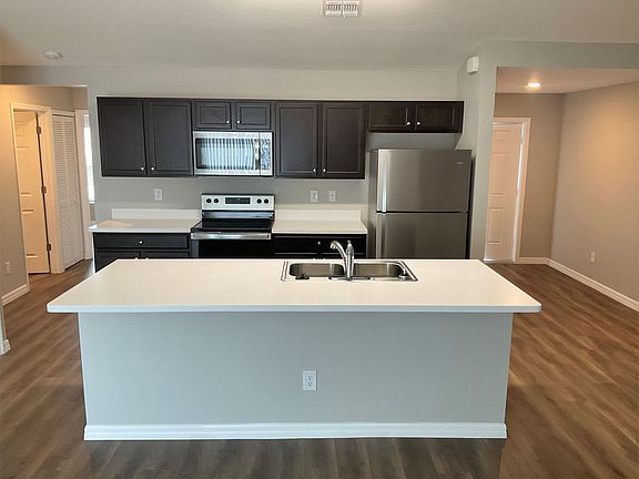 5th image of 510 NE 2nd Pl