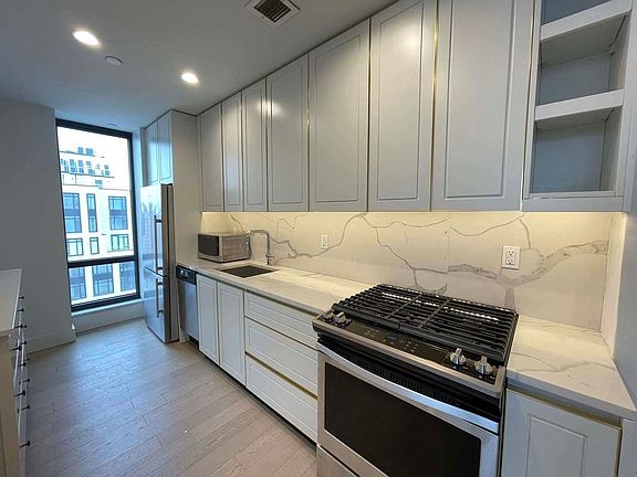 2nd image of 571 4th Ave #1207