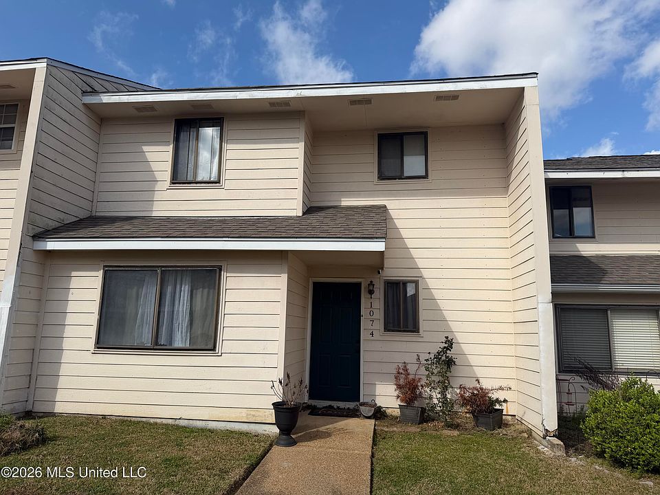 1st image of 1074 Windrose Dr