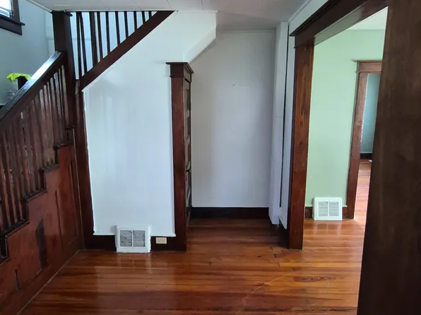 600 Avenue L, Matamoras, PA 18336