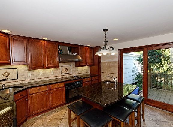 Gourmet Kitchen