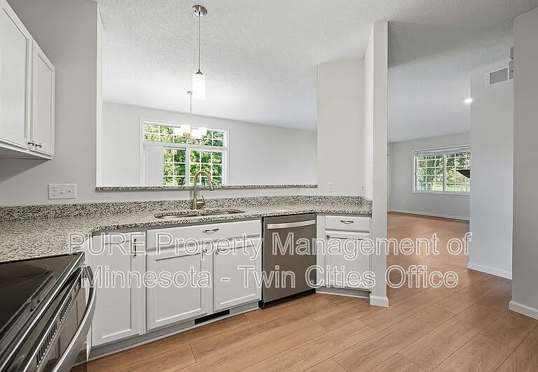 1877 111th Ave NE — Photo 13