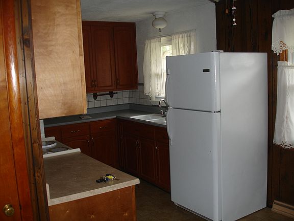 4th image of 1018 W Washington St