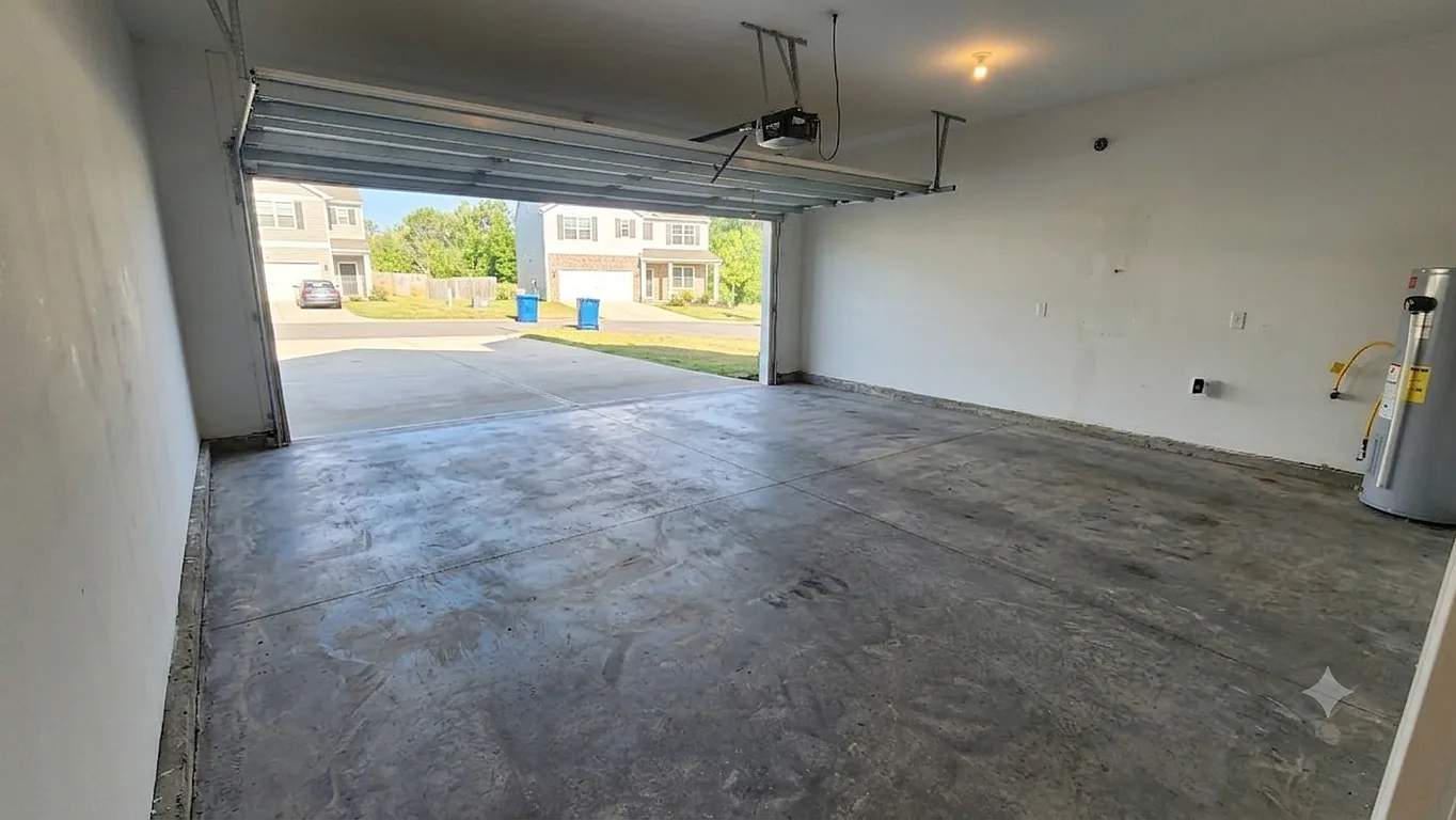 4 bed, 2.5 bath, 2175 sqft, $2,500 — Photo 3