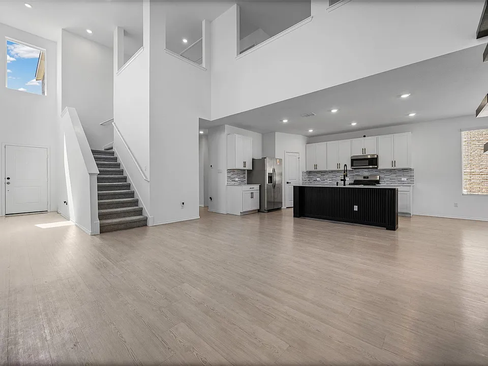 17911 Prairie Falcon Way #6