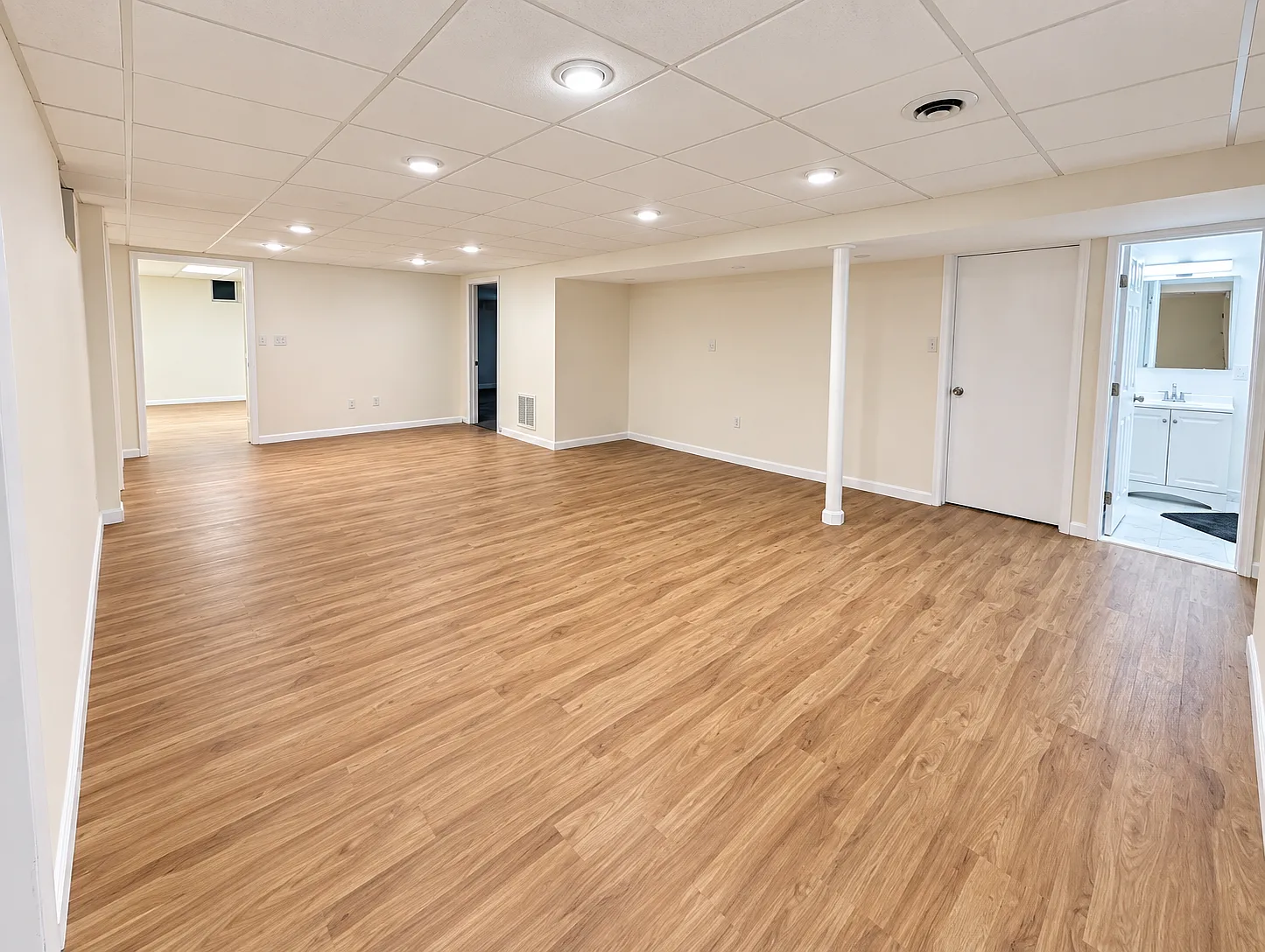 2 bed, 2324 sqft, $1,700 — Photo 1