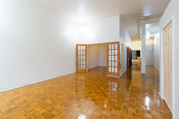 Rented by City Connections Realty | media 23