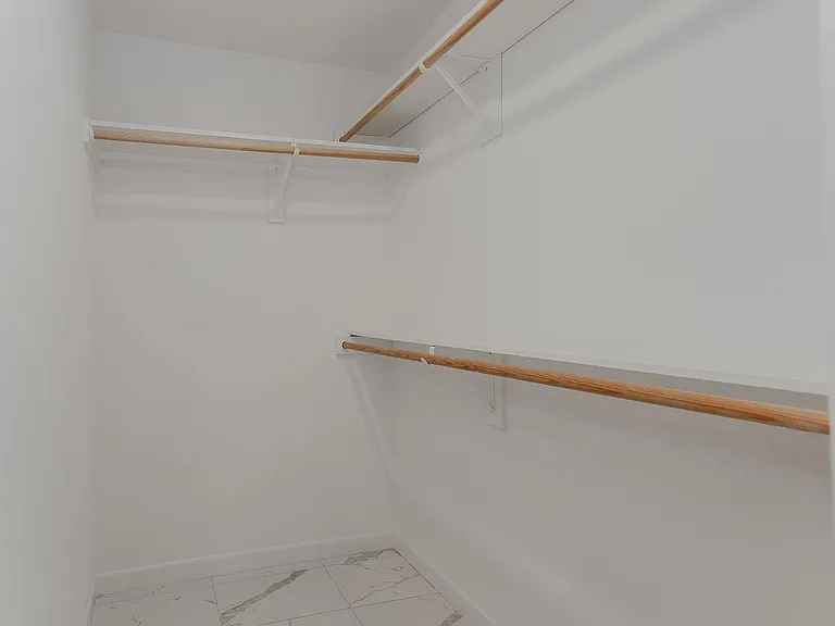 4007 Markham St — Photo 20
